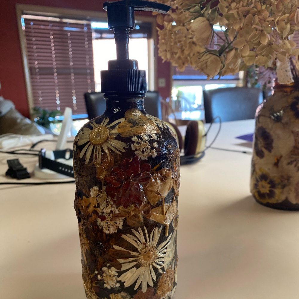Dried flower adhered glass soap dispenser